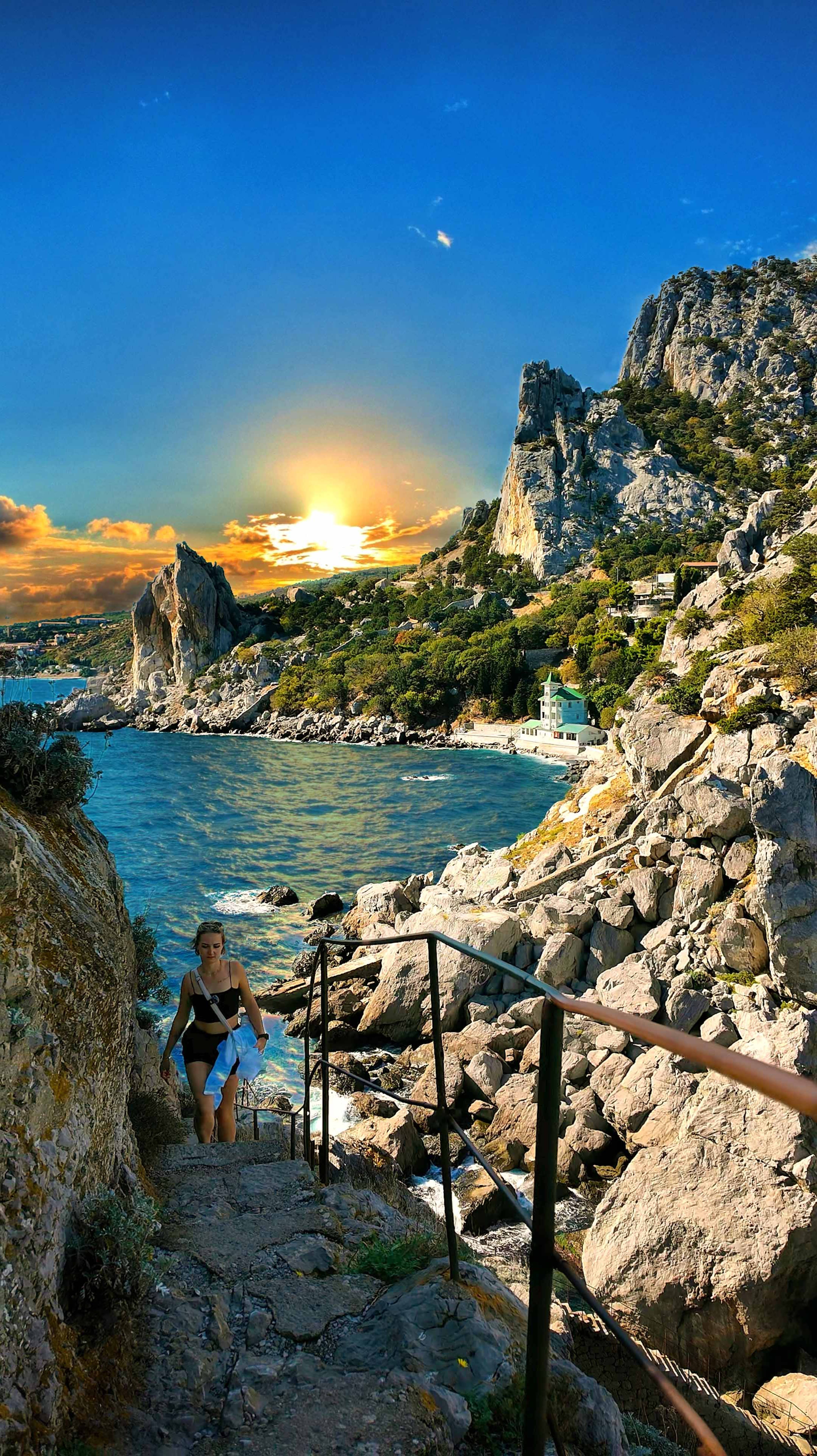 Девушка на Закате смотреть онлайн