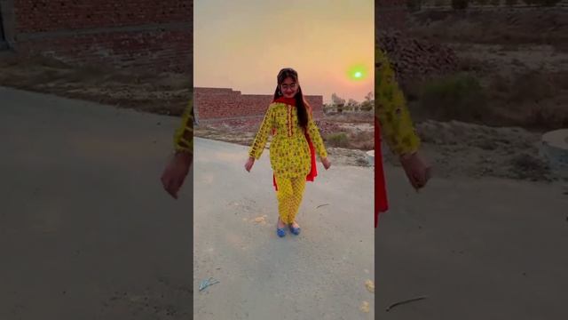 Desi Village Girl смотреть онлайн