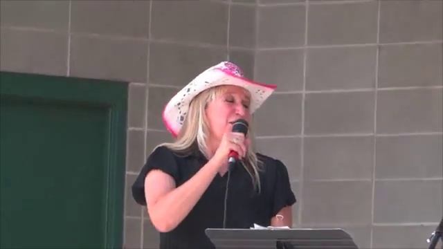MOMMA O SINGS AT WEBER FAIR смотреть онлайн
