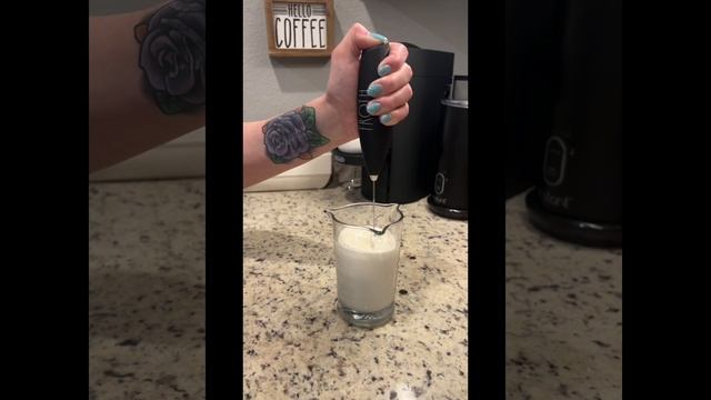 Nespresso Capsule: Ice Leggero Iced Caramel Latte w/ Salted Caramel Cold Foam смотреть онлайн