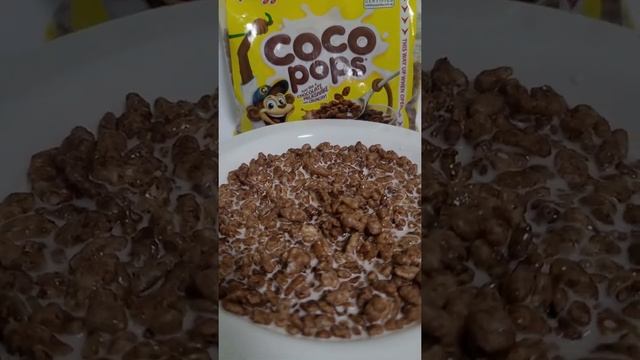 Just like a chocolate MilkShake with crunch| Coco pops#Shorts смотреть онлайн