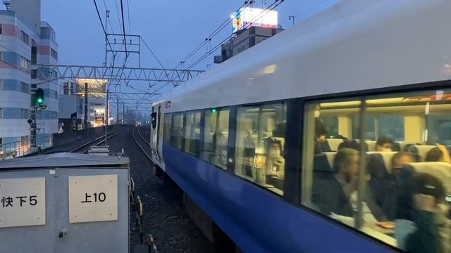 21.03.2023 года.Прибытие экспресса маршута «Касима-Кофу» на станцию Фунабаси. смотреть онлайн