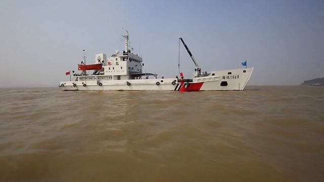 UHMWPE Navigation Buoy Collision Test смотреть онлайн