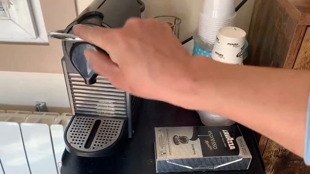 LAVAZZA Café Espresso Maestro Ristretto Café Capsule, Mon café fort et délicieux смотреть онлайн