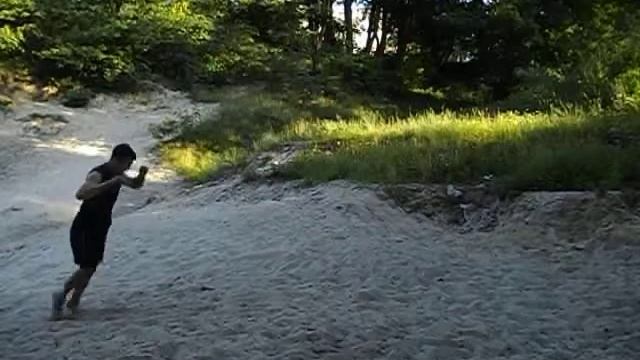 Рондат-заднее.avi смотреть онлайн