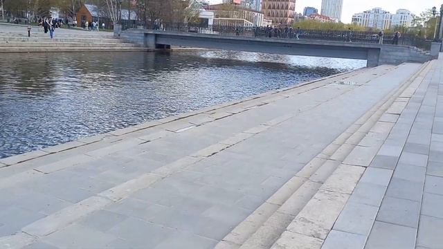 Екатеринбург Плотинка 28.04.24. смотреть онлайн