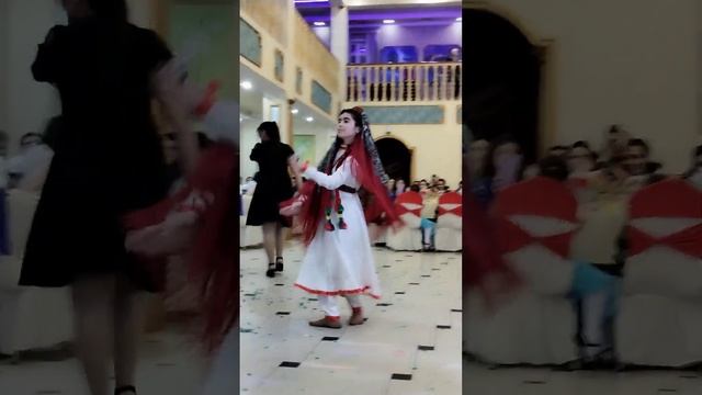 Рақси Вахони ,Зайнорои Асмат смотреть онлайн