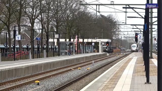 🇳🇱 4K Zevenaar NL | DB - NS International ICE 126 - 4653 & Arriva GTW "Spurt" trains смотреть онлайн