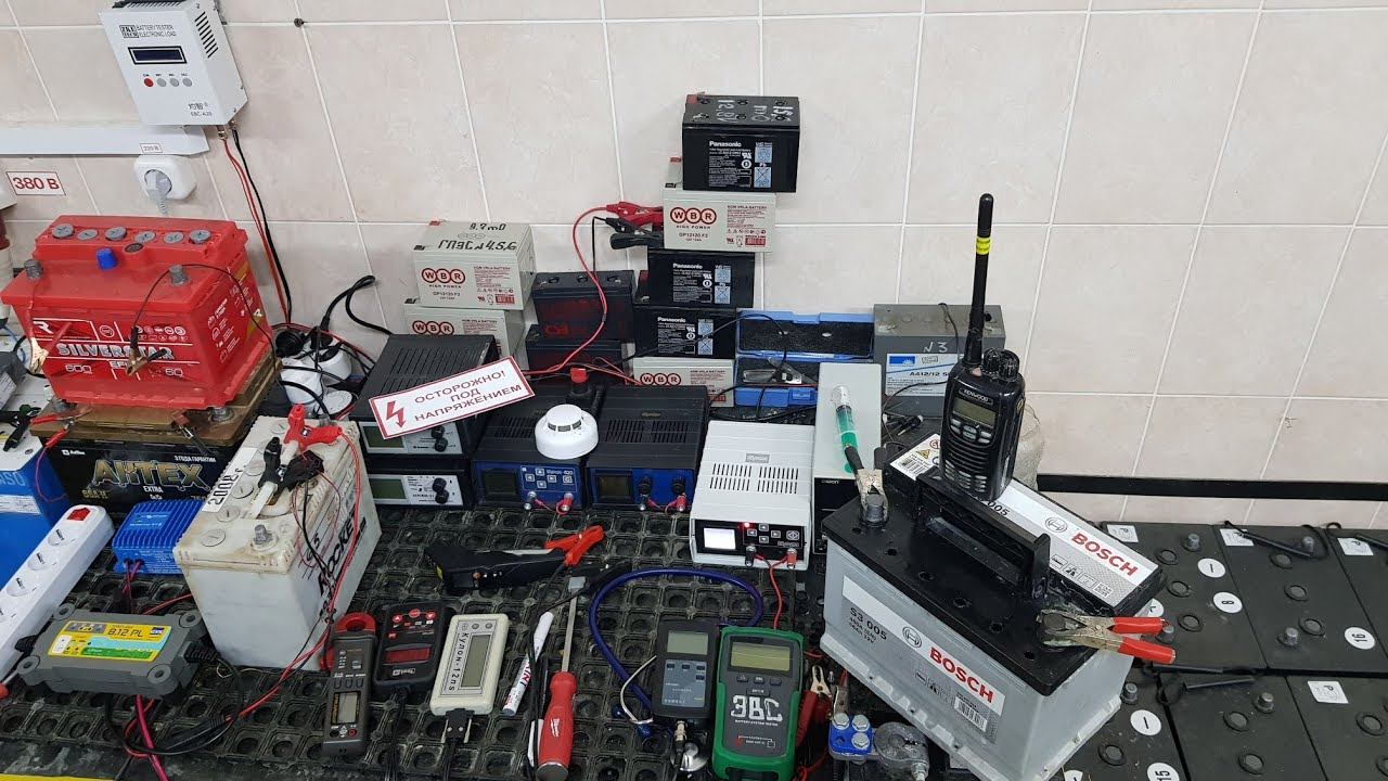 КУЛОН 825 + два АКБ BOSCH 56 Ач. Долив воды. Заряд. КТЦ до 10,5 Вольт смотреть онлайн