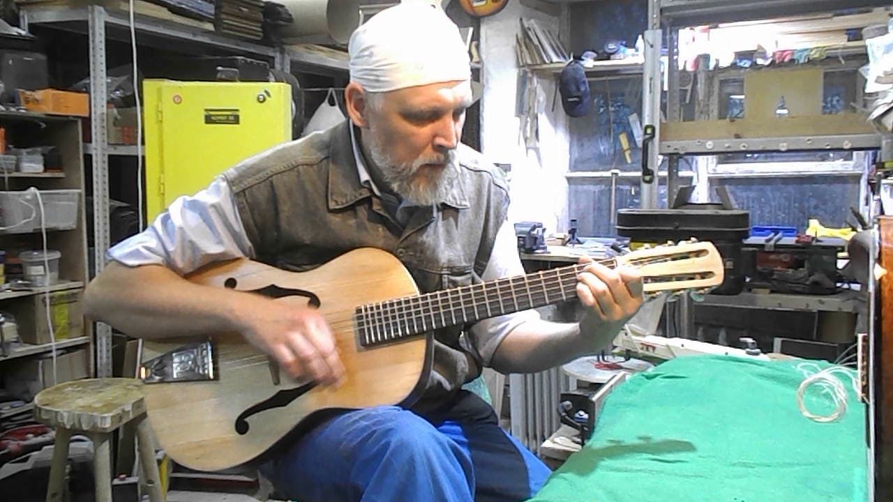 Гитара Львовской фабрики, СССР, после переделки смотреть онлайн