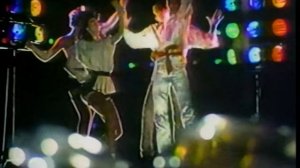 Newton Family (Neoton Família) - Santa Maria (English Version - Music Video)