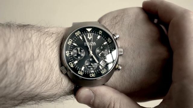 Bulova 96B236 Accutron II смотреть онлайн