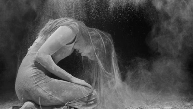 КРЕЩЕНСКИЙ ЗВОН -слова музыка исполняет Надежда Ковалёнок смотреть онлайн