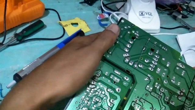 HOW TO REPAIR China CRT TV 21 inches NO DISPLAY (busted diode 3x ) смотреть онлайн
