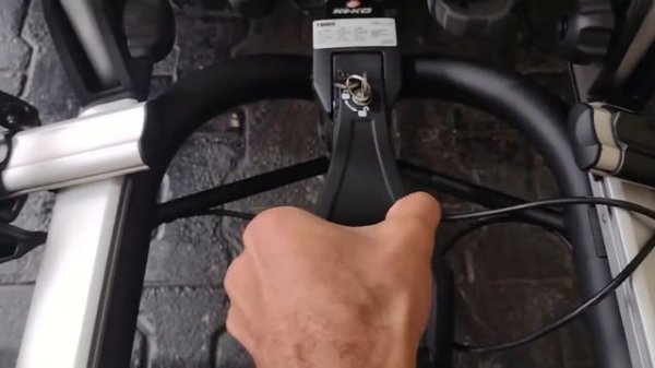 Detalhes Thule Euroway 923 de Engate para 3 Bicicletas (Anterior ao Thule Velocompact 927)