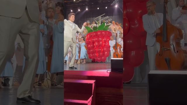 Ягода Малинка в исполнении оркестра смотреть онлайн