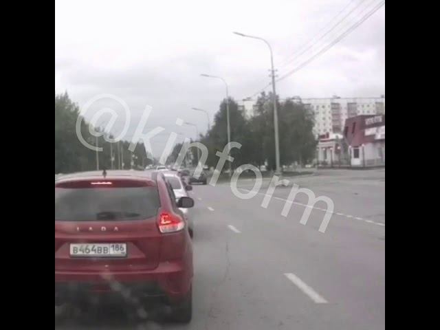 Ушел в кусты. ДТП с видеорегистратора смотреть онлайн