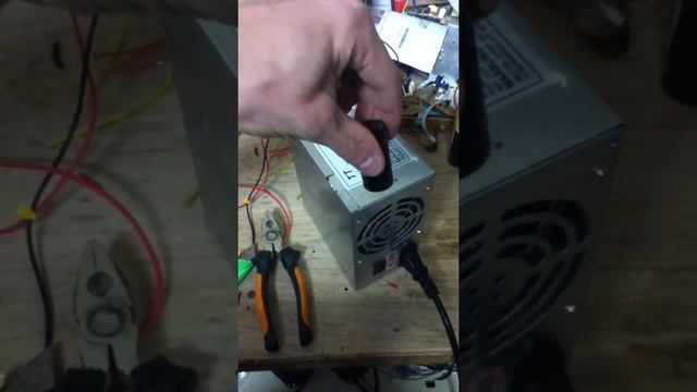 200V 680uf Capactior Charge And Discharge смотреть онлайн