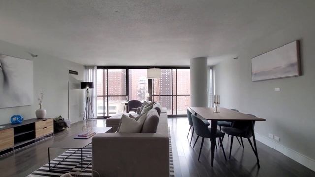 A South Loop 2-bedroom model -01 at 777 South State смотреть онлайн