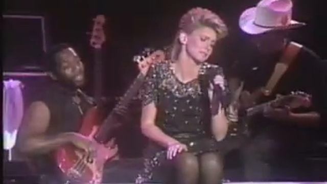 Olivia Newton John - Please mister please смотреть онлайн