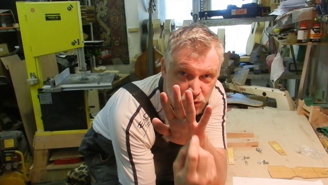 Головка грифа и струны. смотреть онлайн