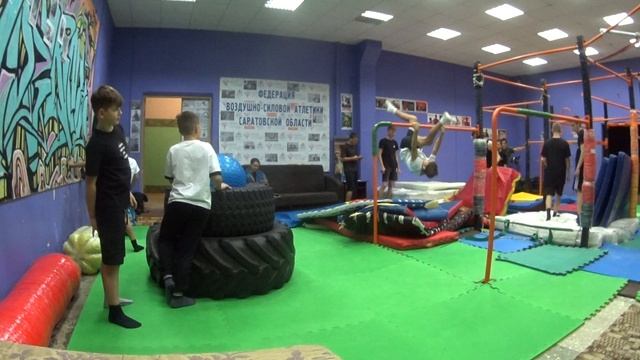 НаРодная ГимнАсТиКа 1072-2 в Клубе Воздушно-Силовой Атлетики. СКК "Вместе" смотреть онлайн