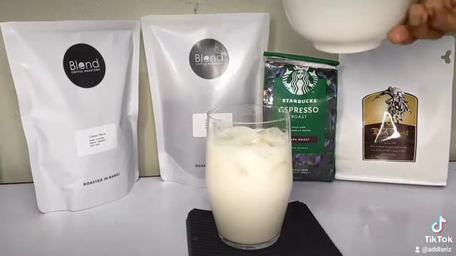 Iced Vanilla Caffe Latte (Medium Roasted Guji Shakiso Ethiopia Beans) смотреть онлайн