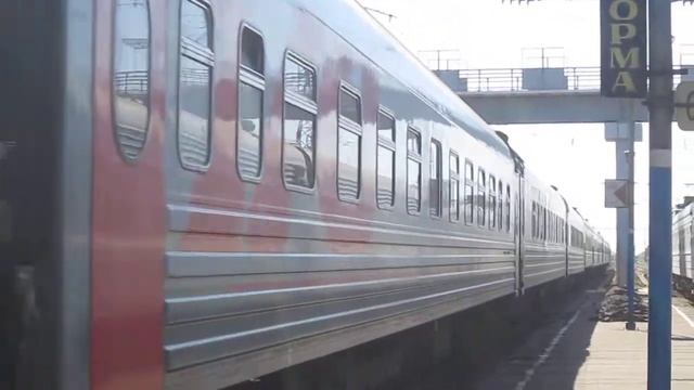 ЧС4Т-260 прибывает на станцию Шахунья "ГЖД" смотреть онлайн