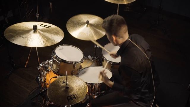 Greyson Nekrutman Plays Caravan (Massive Drum Solo) смотреть онлайн