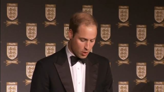 Prince William attends FA gala dinner смотреть онлайн