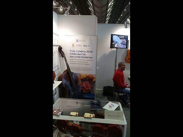 Итальянские мастеровые гитары на Мьюзик-мессе 2019 смотреть онлайн