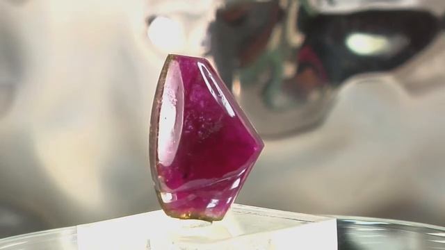 Intense Watermelon Tourmaline Polished Gemstone смотреть онлайн