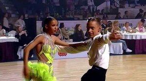 Спортивные бальные танцы