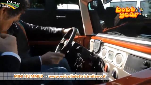Mini Hummer MEV VS Hummer H2 смотреть онлайн