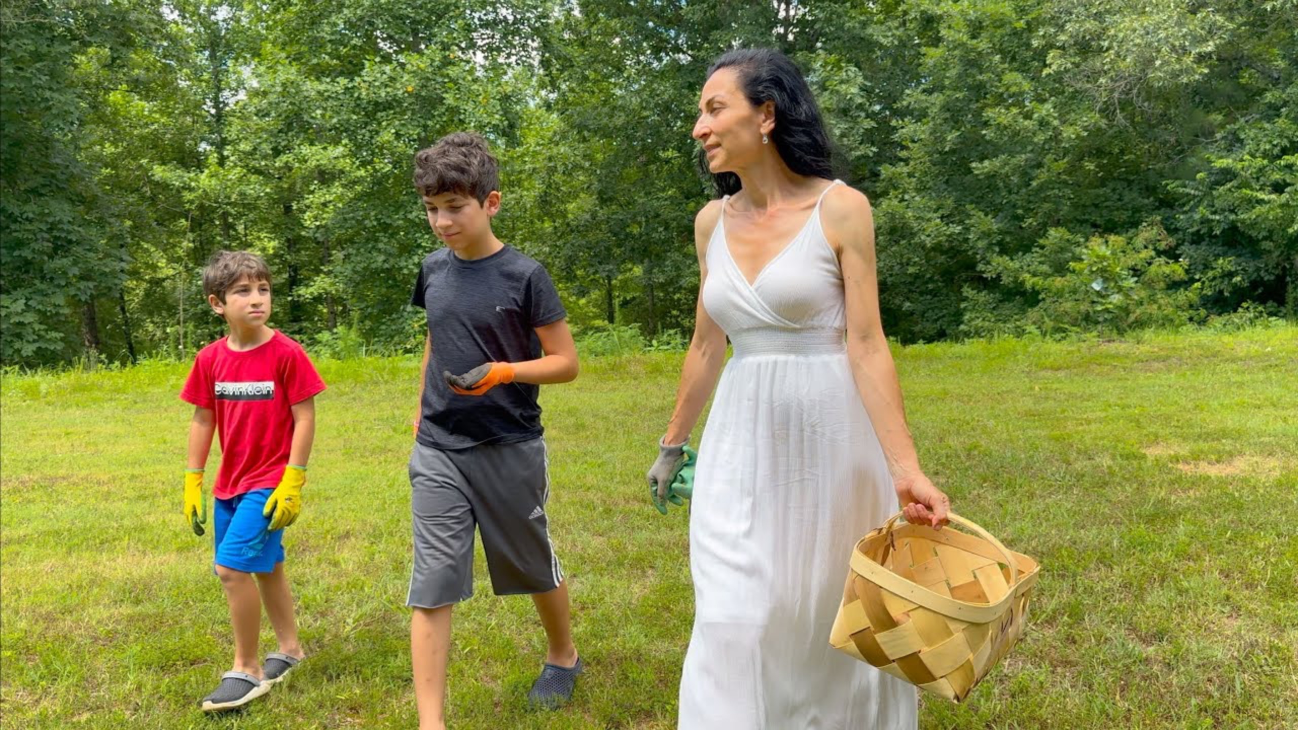 Собираем Картошку 🥔 | Дрова для Печки | Картошка с Овощами | Семейный Влог Эгине смотреть онлайн