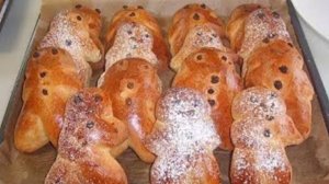Булочки Weckmann и Сахарный пирог на закваске