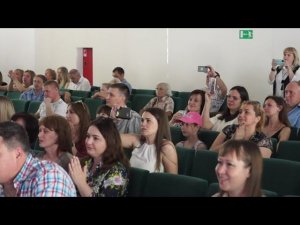 Последний звонок у 9-х классов ОЦ «НЬЮТОН»