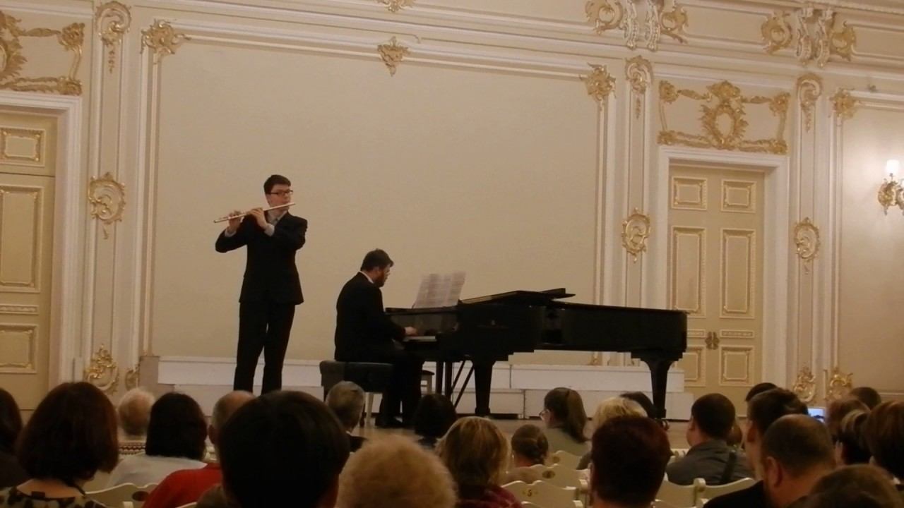 Выпускник ДМШ № 17 Марк Хорин смотреть онлайн