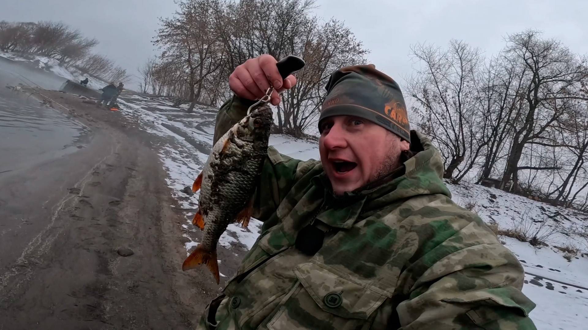 Фидер зимой в Москве Легко! Рыбалка на Курьяновском сбросе. Не спортивный монтаж. Так не делай ))