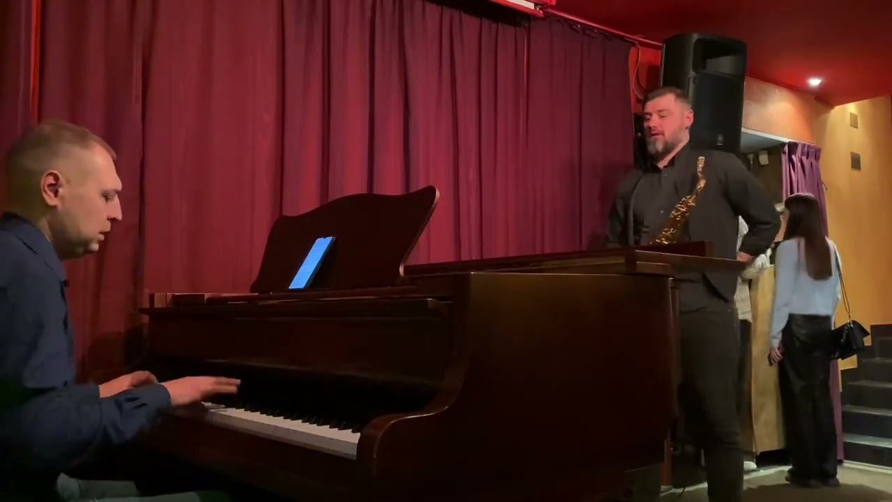 “There will never be another you” смотреть онлайн