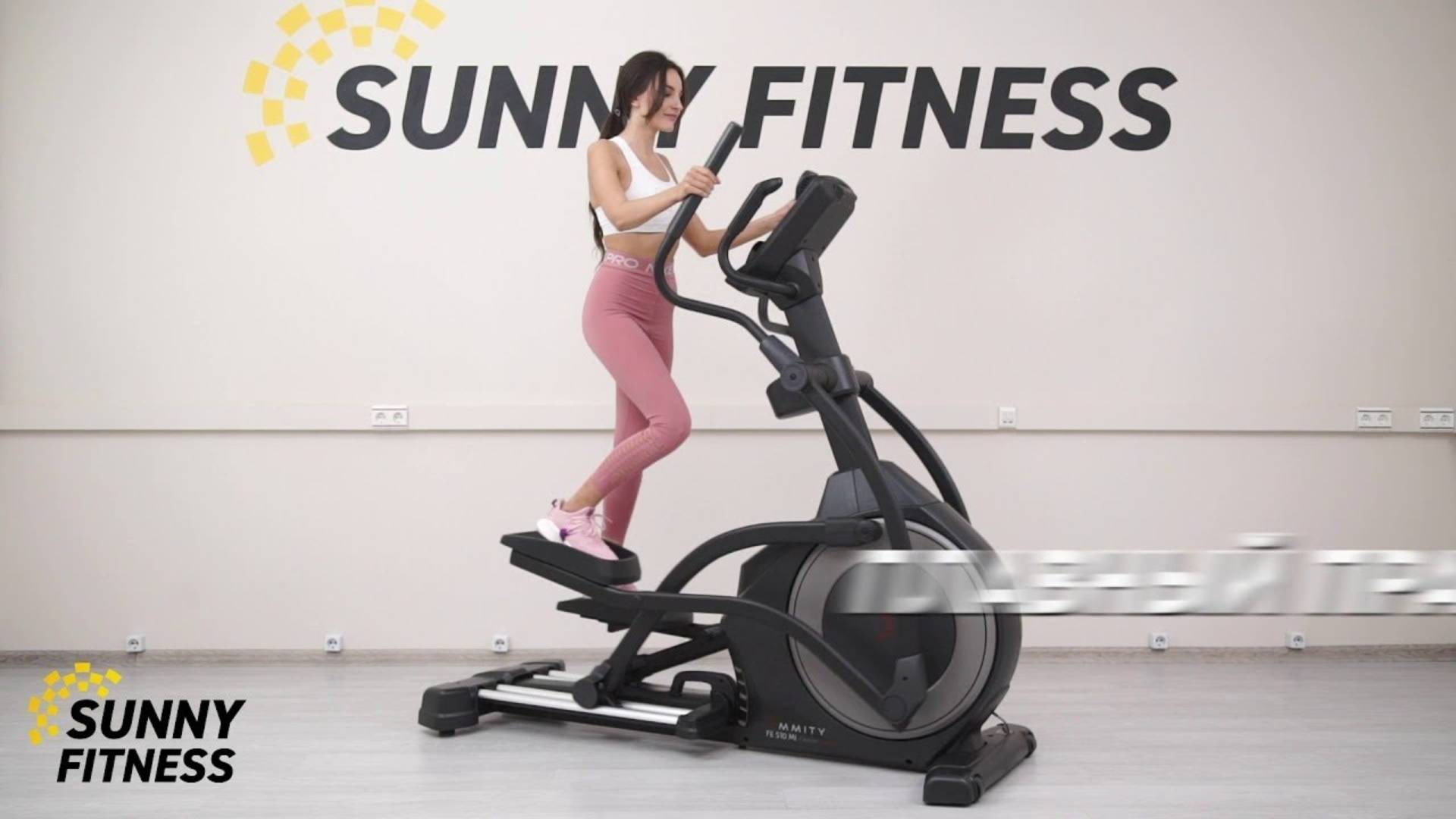 Эллиптический тренажёр AMMITY FASHION FE 510 MI смотреть онлайн