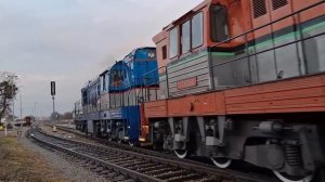 Двойной. Сплотка тепловозов (Чмуха) ЧМЭ3 отправляются со станции