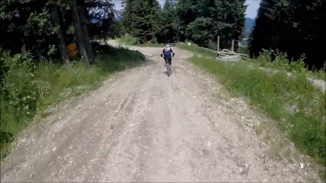 Family Line || Bikepark Zau[:ber:]g Semmering POV (Strava KOM) || Trailsurfers смотреть онлайн