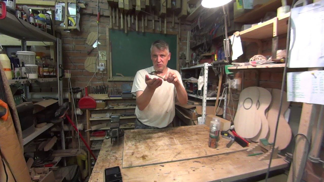 Лакирование мелких деталей, лакирование гитарной подставки бриджа. смотреть онлайн