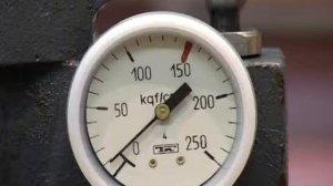 Разрыв стального стержня прессом