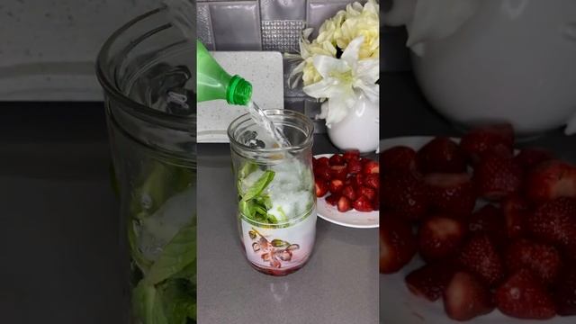 КЛУБНИЧНЫЙ МОХИТО смотреть онлайн