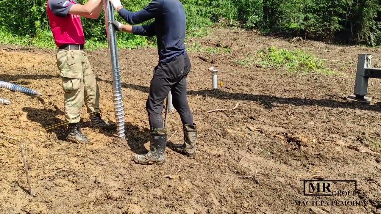 Монтаж винтовых свай. Фундамент на винтовых сваях своими руками. ОТ А до Я. смотреть онлайн