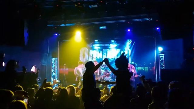 MULTIPASS - Звёздная (live in Город, 03.11.2017) смотреть онлайн