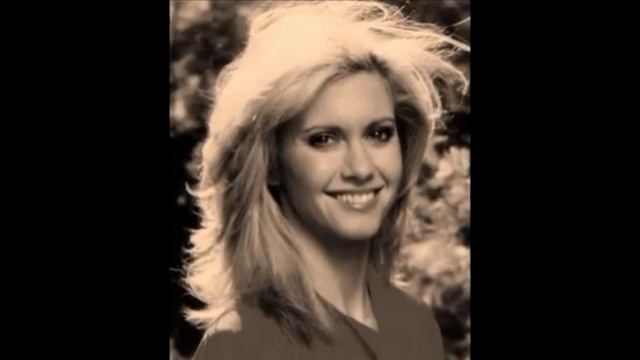 Andy Gibb & Olivia Newton John I Can't Help It смотреть онлайн