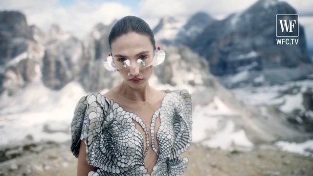 Iris van Herpen Haute Couture | fall-winter 21-22 смотреть онлайн